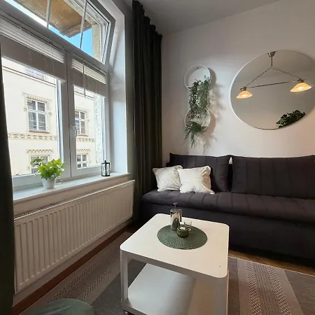 아파트 Stylish Close To The Old Town *