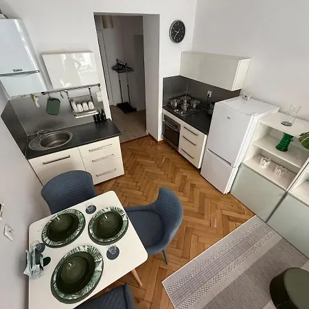 Stylish Close To The Old Town 아파트